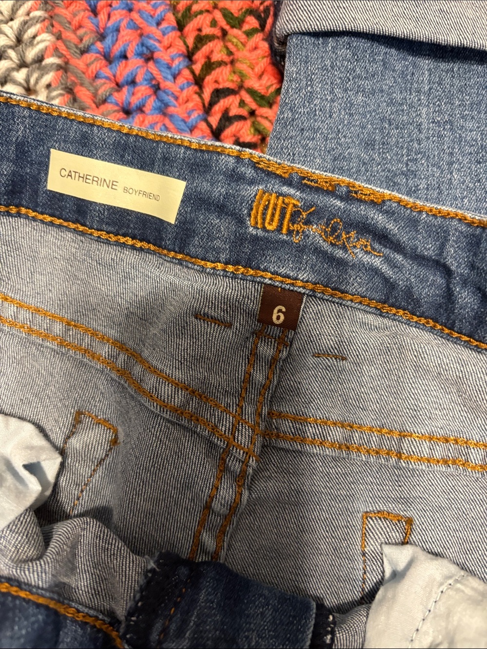 KUT from the kloth- Blue Embroidered Hummingbird & Rose Jeans Sz 6 - Picture 6 of 10